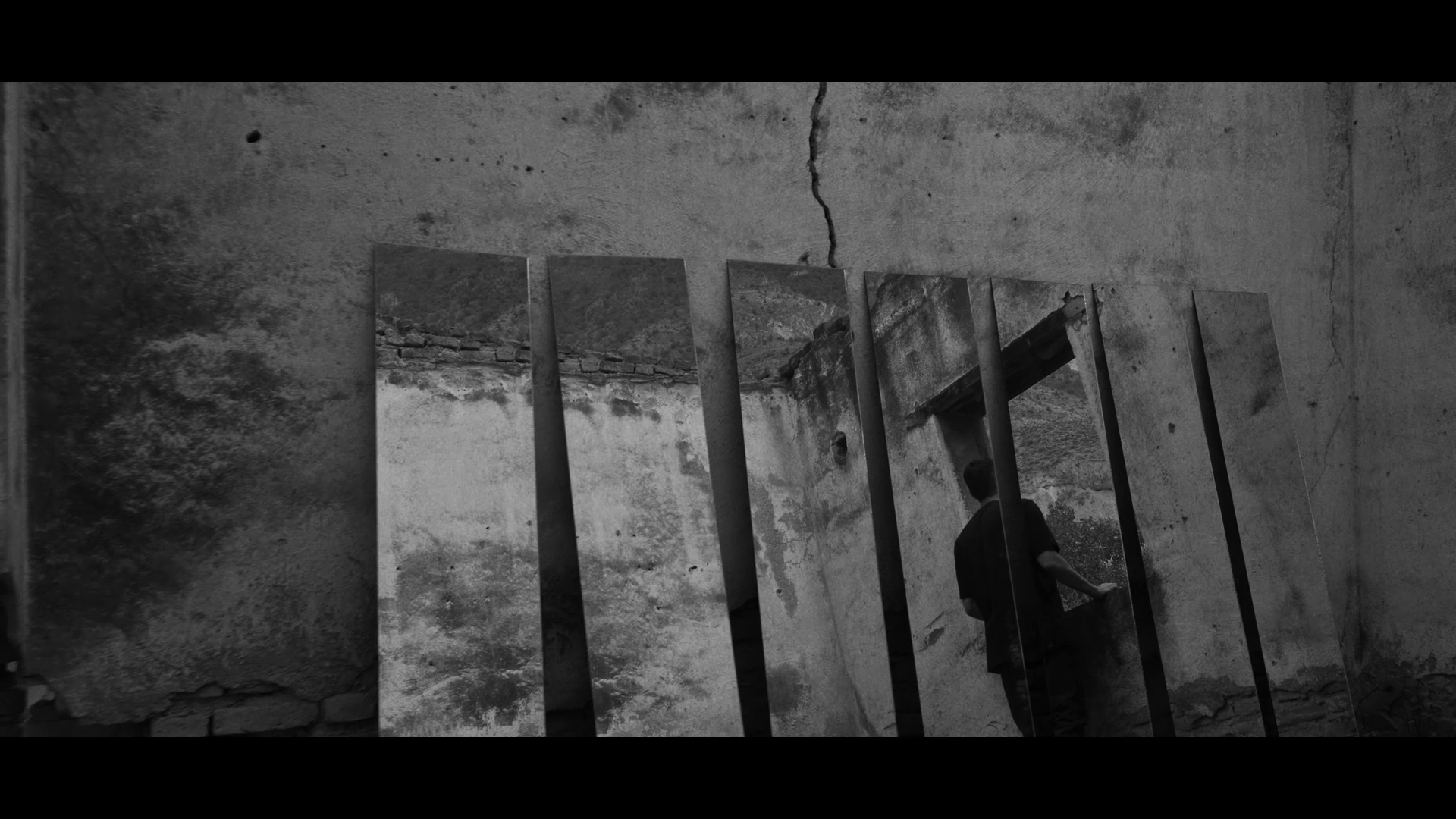 Film still from Faramarzi’s work.