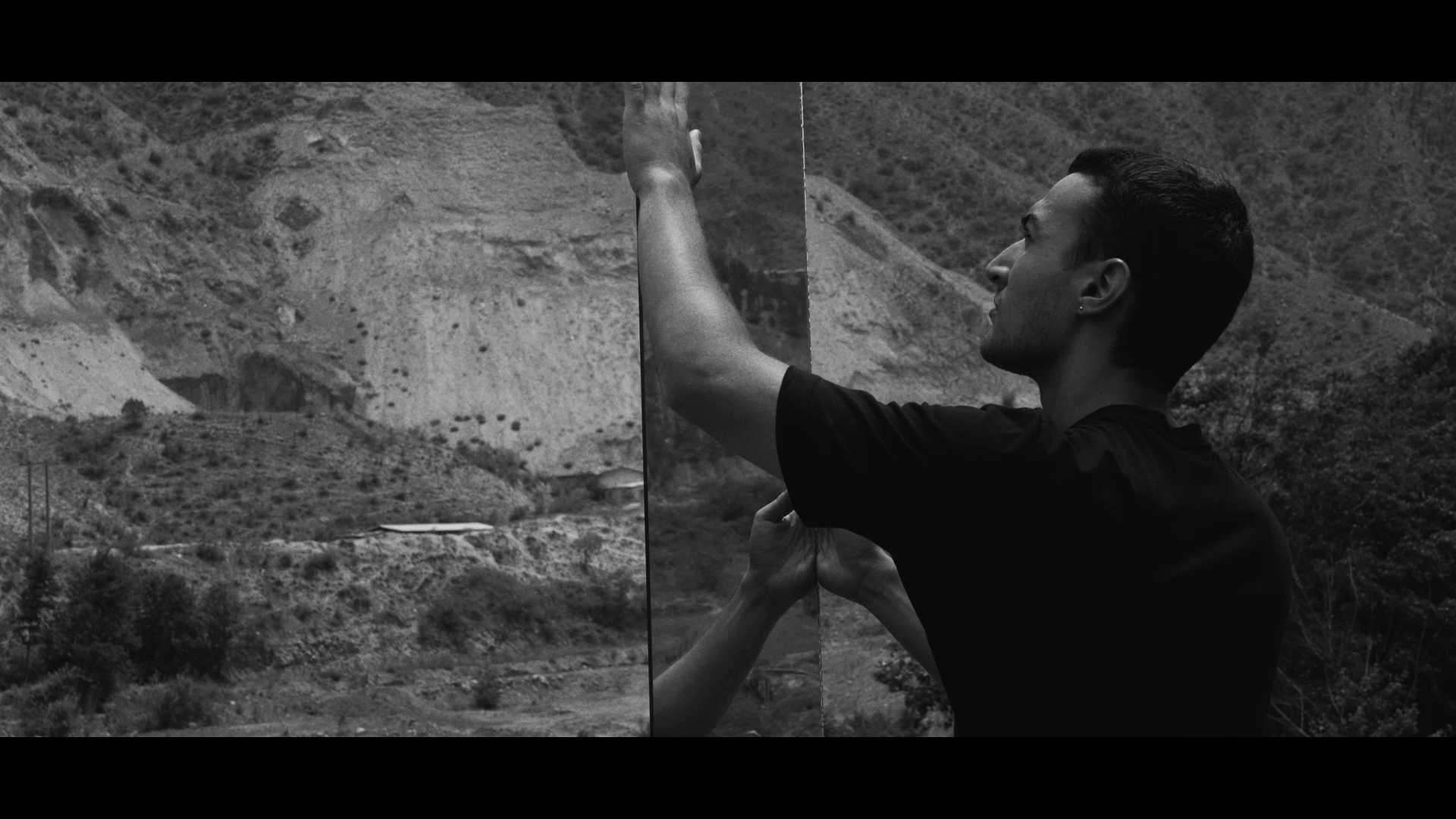 Film still from Faramarzi’s work.